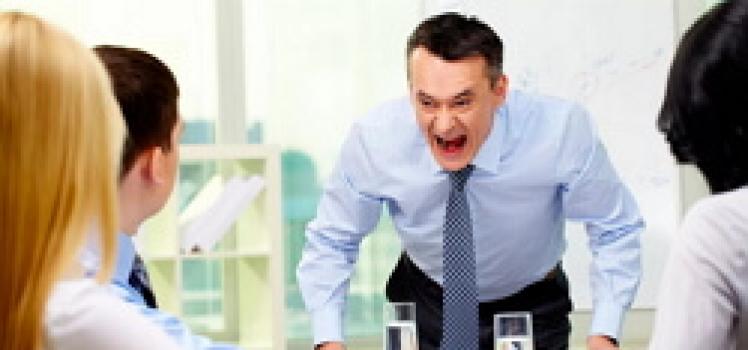 Как справиться с оскорблением Как пережить унижение на работе